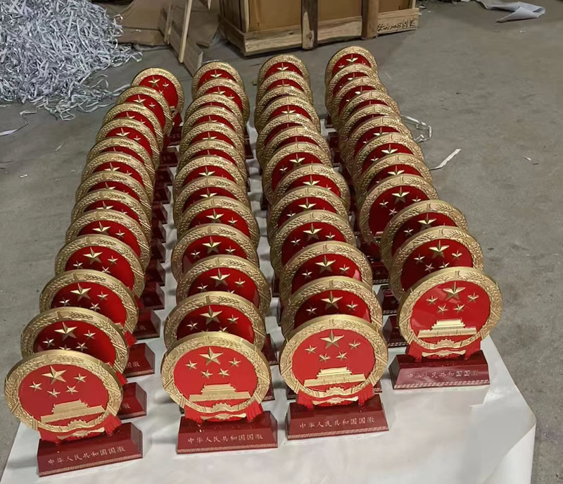 小型國(guó)徽生產(chǎn)成本控制方法